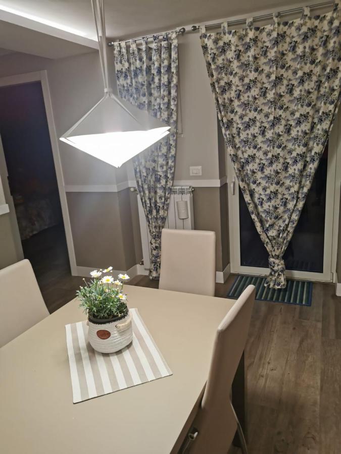 La Casa Di Domitilla L'Aquila Luaran gambar