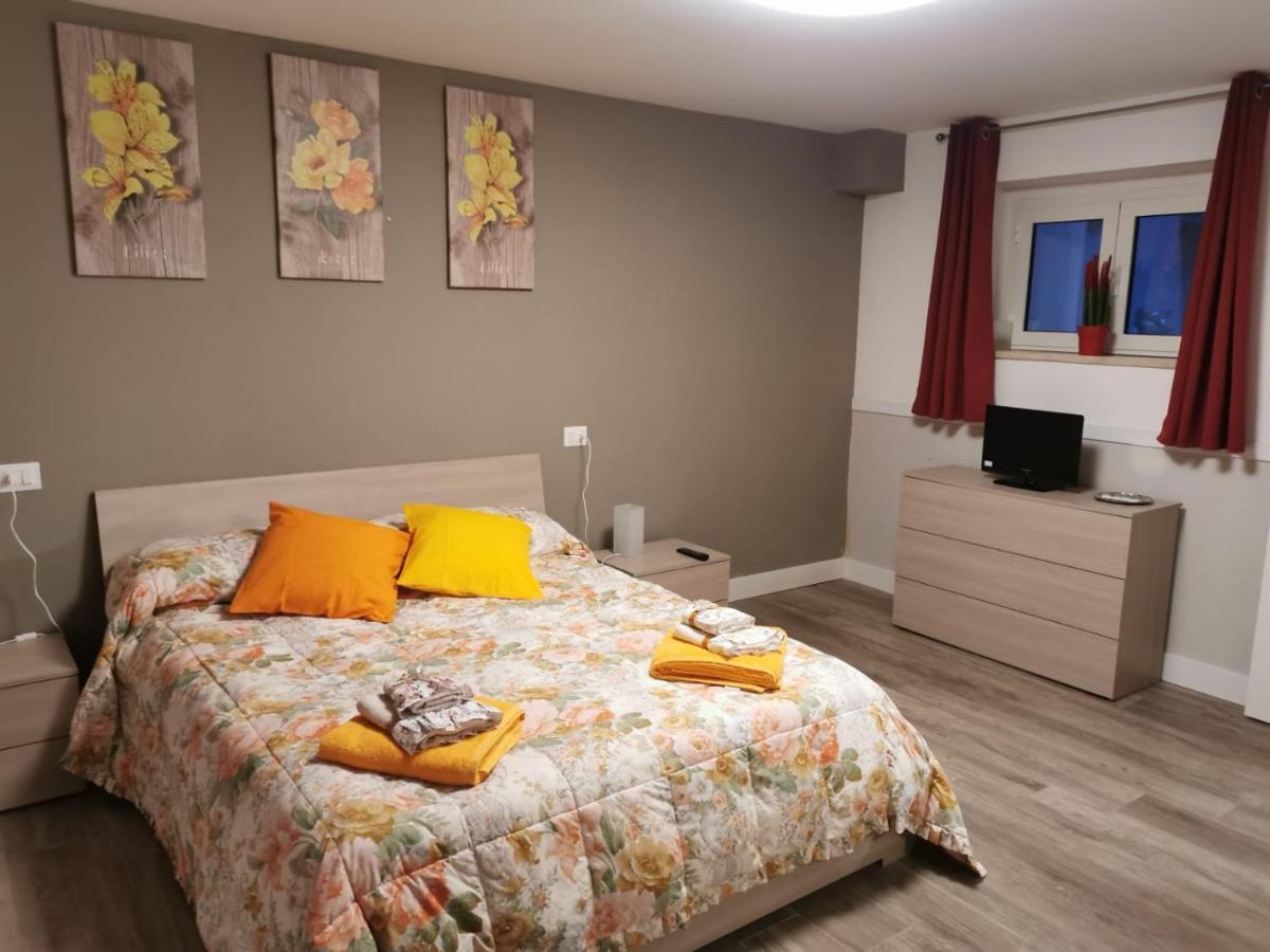 La Casa Di Domitilla L'Aquila Luaran gambar
